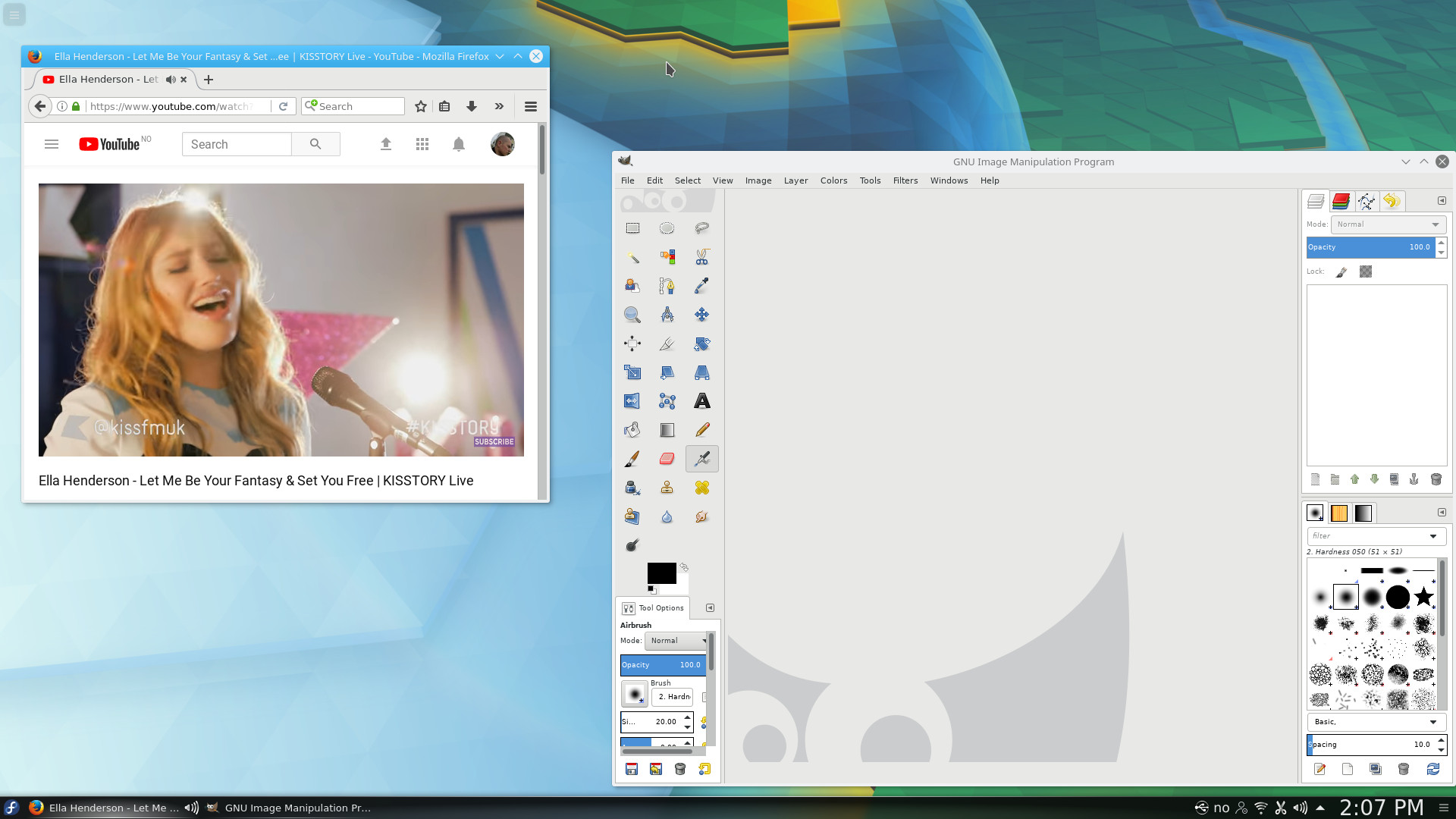Screenshot of Fedora 26 Desktop with KDE Plasma